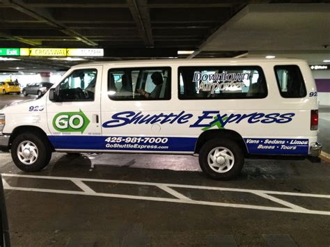 expedia shuttle|Search Airport Transportation & Airport Shuttles。